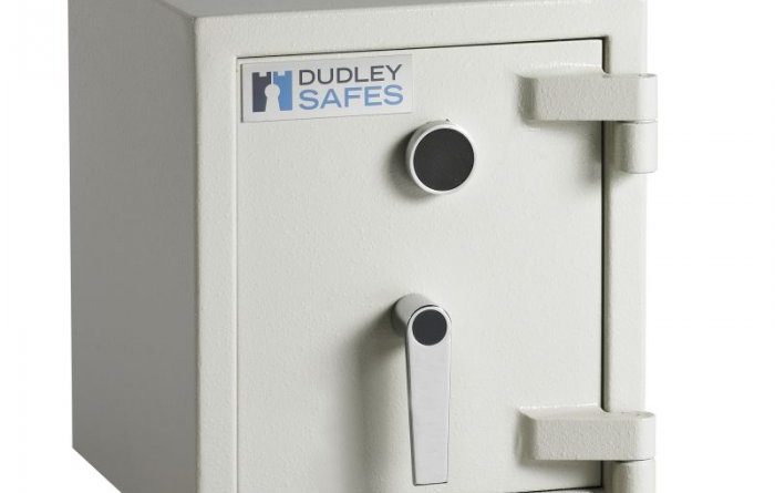 The Dudley Safes Harlech Lite S1 Size 00 is a high quality British manufactured £2000 cash rated security safe that is perfect as an office safe or indeed, safe for the home. Supplied with one removable shelf, and ready for base fixing. This safe has a 5 year warranty against defects arising from production. It has fire protection for document s and comes recognised by the AiS UK insurance industry. Fore ease of use, this is supplied with a high security key lock with 2 keys. Its also available in this size with an electronic code lock.