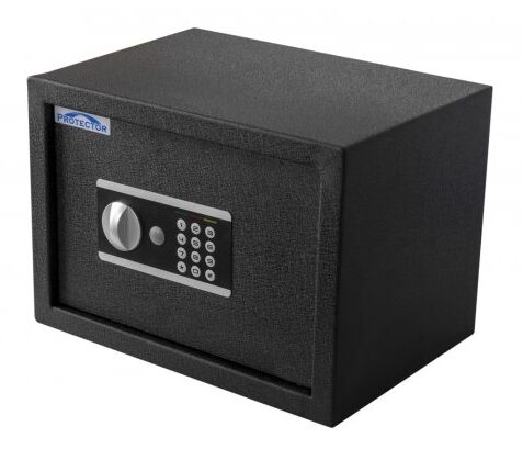 The De Raat DRS Protector Domestic DS2535E is a £2000 insurance approved security safe for the home, or office safe. It comes ready prepared for base and back fixing with its supplied fixing bolts. It features a highly reliable electronic code lock.