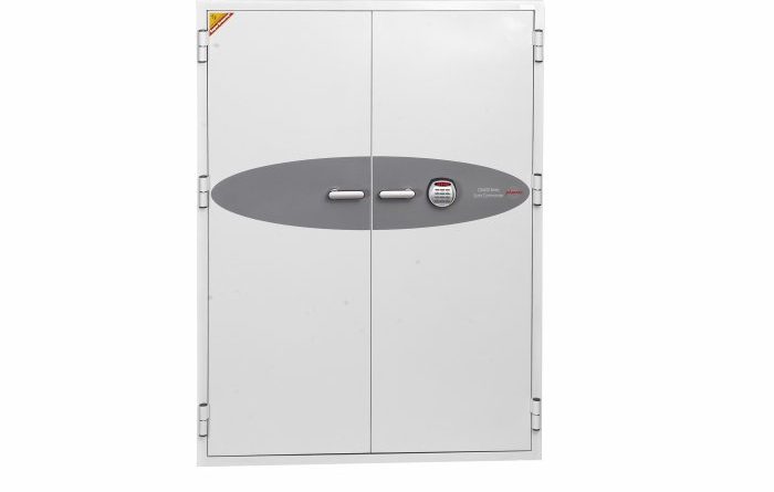 The double door large Phoenix safe data commander ds4623e is a data media fire safe for the office that's designed to protect data media and documents from the effects of a serious fire. Supplied with pull out tray storage for all forms of digital media, and fitted with an advanced electronic code lock.
