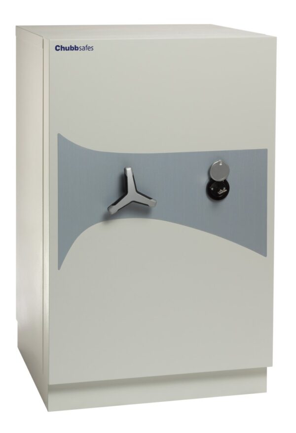 The Chubbsafes DataPlus S2 size 2k is a £4000 insurance approved data media fire safe and security safe in one. Supplied empty, you decide what fittings you need. Its a good secure safe that comes furnished with a high securitkeylock.