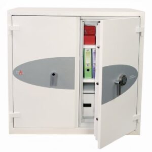 The Phoenixsafe Fire Commander Pro FS1921E fire safe is also £4000 o/n cash rated. It comes with a durable electronic code lock.