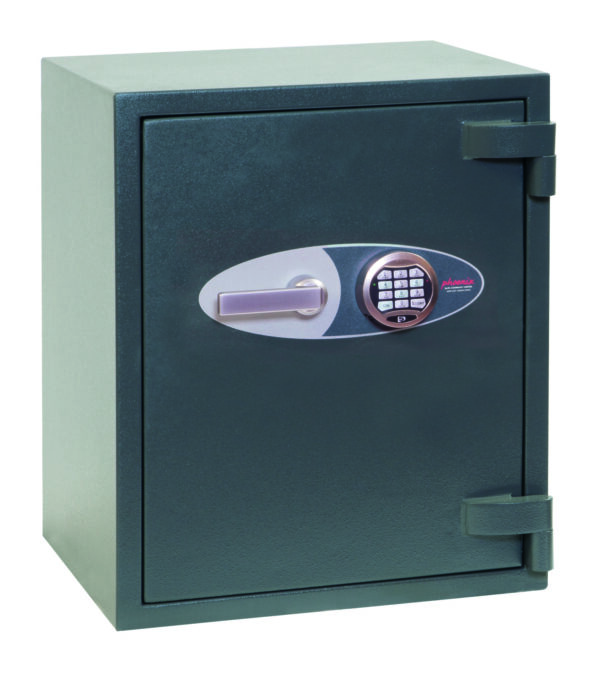 The Phoenix Safe Mercury HS2052E is a euro grade 2 security safe and safe for the home that has a £17,500 cash rating or is suitable to store up to £175,000 of jewellery. It comes with a quality with electronic lock