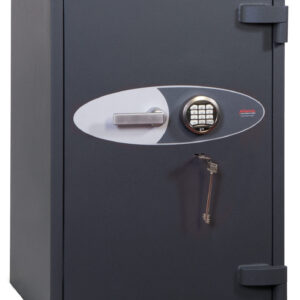 This Phoenix safe cosmos hs9073e is a euro grade 5 security safe. Normally used as a high grade commercial safe, retail safe or even a jeweller safe. With its size being a height of 1020mm by 690mm square, its weight of 875kg, we recommend a professional install. The image shows the safe with its door closed, painted in graphite grey and really looking like a high security safe. Indeed, this beast has anti drill platework and security re-lock devices attached to the safe locks. Yes, this grand safe comes with VdS Class II key and electronic locks. with key and electronic locks.