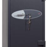 Its big, its strong, its ECB.S tested and certified. This Phoenix safe Cosmos HS9075K is a euro grade 5 security safe with 2 key locks. Its used as a commercial safe, retail safe and jeweller safe and its great as a domestic high grade safe. Approved to store £100,000 in cash or £1m of jewellery or valuables. Internal security devices protect the locks making this a really hard safe so break. Size: It is 1520mm tall by 690mm square , its heavy... only 1250kg. We recommend professional delivery.