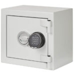 The Prisma Grade 1 size 0eis the smallestinthis range of high quality euro grade 1security safes for the home. This comes with a highly reliable electronic code lock