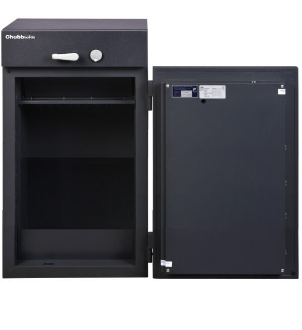 The Chubbsafes Proguard deposit Grade 1,is a euro grade 1 drawer deposit safe for use as a commercial safe and retail safe to allowstaff to insert goods or cash into the main body of the safe, without the need to open its door. The safe is designed with a babble feature meaning it cannot be fished. Its door, and drawer come rady fitted with high security key retaining key locks, each with 2 keys.