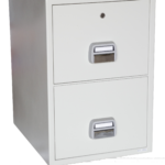 The De Raat Protector SF0680-2DK is a 2 drawer fire resistant filing cabinet with 90 minutes fire protection for paper records. It offers great capacity and makes a good office fire filer. Furnished with a secure key lock and supplied with 2 keys.