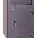 The Phoenix Safe SS0998KD is a £3000 cash rated deposit safe for the retailer. It can be used to allow staff to deposit cash or goods into the main body without the need to open its door. This comes with a key lock.