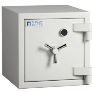 Dudley Safes Europa EUR 0 size 2.5 security safe comes with a high security key lock. This is a safe for the home