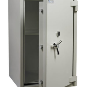 Dudley Safes Europa EUR0-05 with excellent capacity.