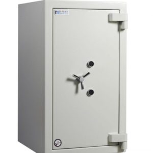 The Dudley Safes Europa EUR5-04 comes with twin class B key locks. It is a Commercial safe, used mainly in Banks, Jewellers and business where the need to store high goods value and cash is prevalent.