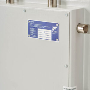 Here we see the De Raat Prisma Grade 2 size 1e, ECB.S Certification badge fastened to the back of the door.