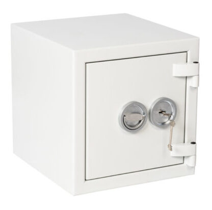 This De Raats Prisma Grade 2 size 1K with key lock is a security safe for the home, Commercial safe or office safe that is a euro grade 2 safe to store up to £175,000 of jewellery. It is £17.500 rated.