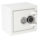 The De Raat Prisma Grade 2 size 0e offers £17,500 o/n rating in this quality safe for thehome with electronic code lock.