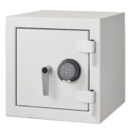 The De Raat Prisma Grade 3 size 1e is a qualty £35,000 rated safe for the home or office safe with electronic combination lock.