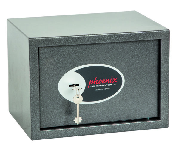 This Phoenix safe Vela Home Safe SS0802K is a £1000 cash rated safe, and perfect to store up to £10,000 of jewellery. It comes with a reliable key lock and 2 keys