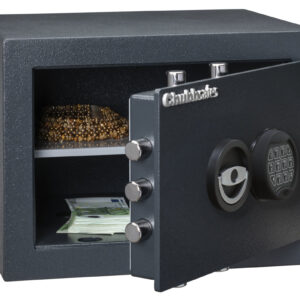 Chubbsafes zeta euro grade 1 office safe with 3 way locking bolts.