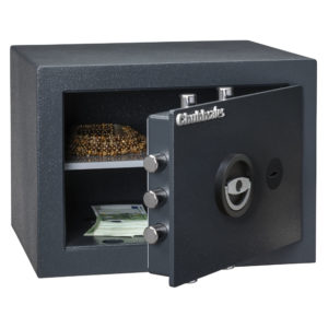 The Chubbsafes Zeta Grade 1 size 25k comes with 3 way locking bolts and perfect as a security safe for the home.