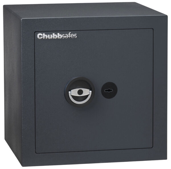 The Chubbsafes Zeta Grade 1 40k safe is ahigh security euro grade 1, £10,000 security safe for the home, office safe or commercial safe. It comes with 1shelf and features an en1300Class A key lock to secure its door. It is also available in this size with an electronic code lock.