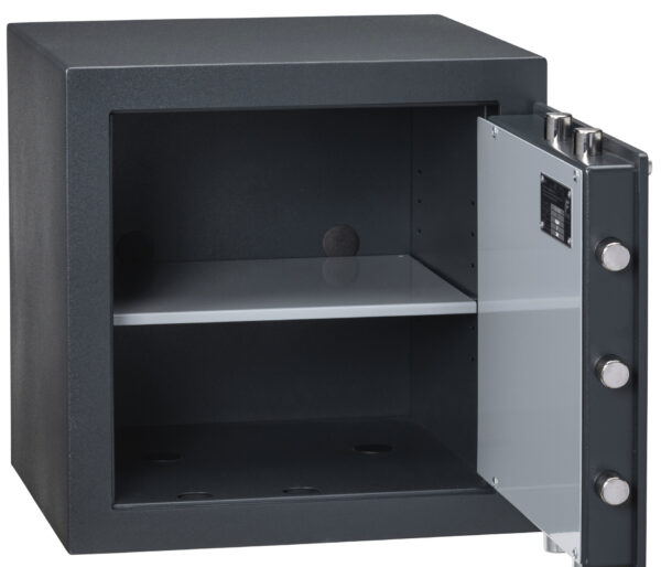 The Zeta Grade 1 size 40k office safe is ready prepared for base and back fixing.