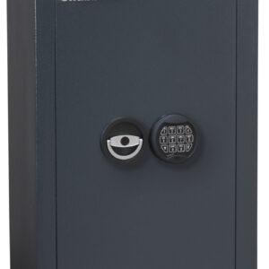 The Chubbsafes Zeta Grade 1 65e is a £10,000 cash rated euro grade 1 security safe for the home, office safe and commercial safe, generally used for storing coinage. This model comes with 2 shelves and is secured by a high quality electronic combination code lock. However, it is also available in this size with a key lock.