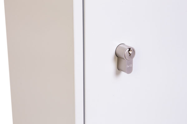 kc0601p shows key cabinet locked, no keys