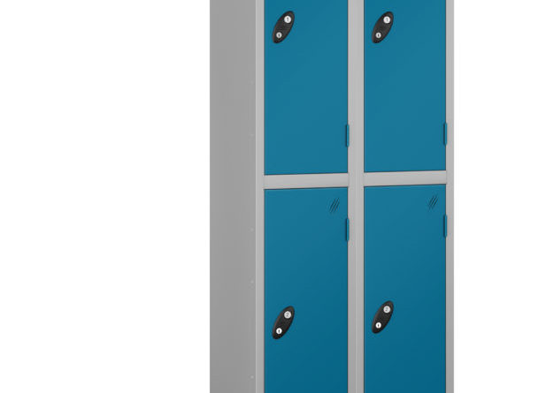 Probe 2 door lockers, 4 persons, n2 with cam locks.