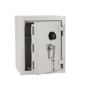 De Raat Prisma Grade 4 2ke with door open and showing door bolts