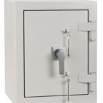 De Raat DRS Prisma Grade 5 size 1kk security safe thats an ideal retailer safe and commercial safe with 2 key locks
