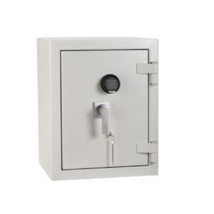 De Raat Prisma Grade 5 size 2ke cash safe that mages a great retailer safe and commercial safe with key and electronic locks