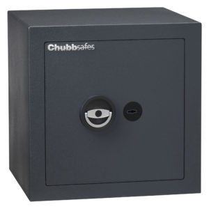 This Chubbsafes Zeta Euro Grade 0 size 40k is a security safe for the home or perfect office safe. It comes with a high security key lock.