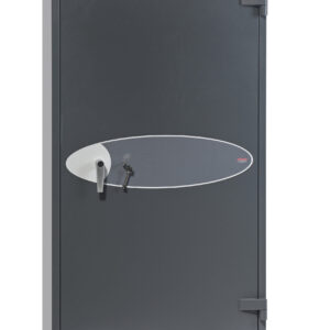 This Phoenix Safe GS8020 Series Rigel GS8025K gun safe has storage for 14 guns. As a high quality gun cabinet, it comes fitted with a high security key lock.