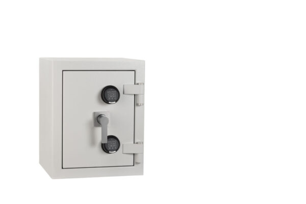 The De Raat Prisma Grade 4 1ee is a highquality euro grade 4 commercial safe, safe for the home and retail safe thatcomes supplied with two electroniccode locks. Its also available with twin key lock or key and electronic code lock.