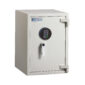 The Dudley safe Harlech lite s2 size 2e is a £4000 cash rated security safe for the home, office safe or low risk commercial safe. It is fire resistant for documents and is AIS insurance approved and falls under the police preferred recommended safe ranges. THIS COMES WITH THE BENEFIT OF A FREE DELIVERY AND IS FITTED WITH A HIGH SECURITY ELECTRONIC CODE LOCK.