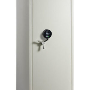 The Dudley Safes Europa EUR3 size 7e is the largest in this range of euro grade 3, insurance approved security safes. Perfect as a commercial safe ,jewellers safe or even a large safe for the home. It comes with a single electronic combination code lock, but, can be furnished with a secondary lock. It is also available as an installed safe with key lock too!.