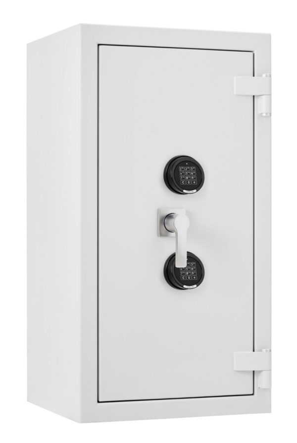 The De Raat Prisma Grade 4 size 5ee is a euro grade 4 seurity safe that is ideal as a retail safe, Commercial safe and safe for the home. Supplied with 2 shelves and furnished with 2 electronic code locks. This size is also available with twin key lock or key and digital lock.