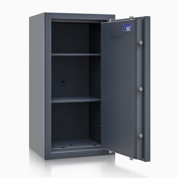 This Victor Grade 3 size 5k has external door hinges to allow full opening of its door. It comes with two shelves and a volume capacity of 127 litres and fixing points for rear and floor fix. This is a euro grade 3, £35,000 cash rated safe for storing up to £350,000 of jewellery.