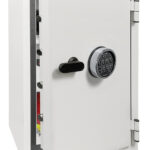 The Phoenix safe SS1460 Series Fortress pro, SS1463E is a high quality, fire and burglary security safe, This comes ready fitted with a VdS electronic code lock.