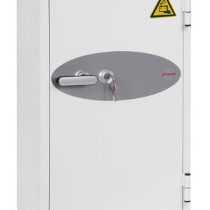 This Phoenix Safe BS0440 Series Battery Fighter BS0444K isa £2500cash rated fire safe for the office. Designed to charge lithium ion batteries. This comes with a smoke detector and is secured by key lock.
