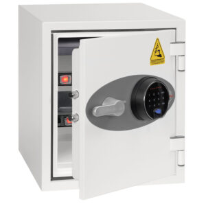 This is the BS1280 Series BS1282F Battery Titan fire safe. Fitted with a double PDU for charging lithium ion batteries. Fitted with a touchscreen code lock and alternative finger print scan lock.