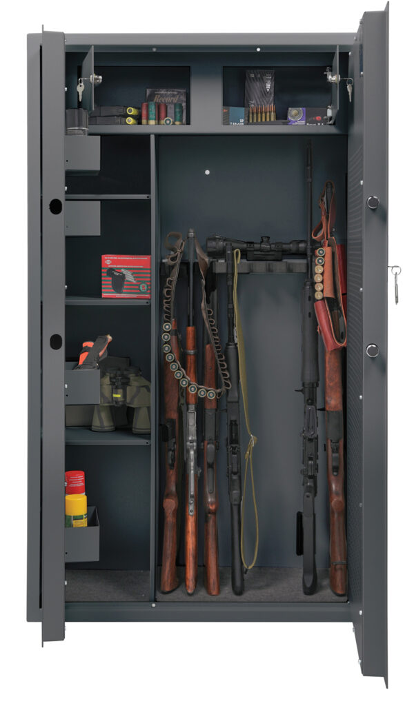Tucana Pro GS8033K/E SHOWN WITH GUNS AND AMMO BOXES.
