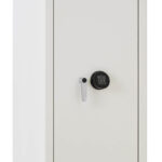 This De Raat Prisma Grade 3 size 5e IS A EURO GRADE 3, £35,000rated security safe. Ideal jeweller safe, commercialsafe or retailer safe. It comes with a high quality electronic code lock.