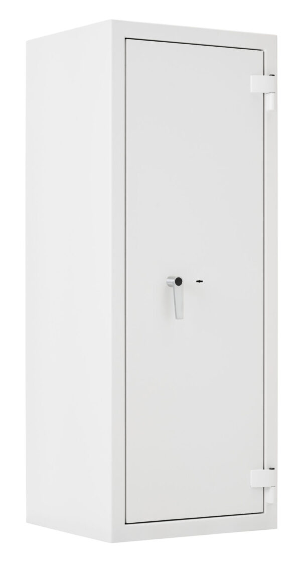 This De Raat Prisma Grade 6 size 6k safe is ideal as a commercial shop safe or jewellery safe. This comes with a VdS keylock and 2 keys.