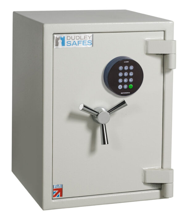 The Dudley Safe Europa Grade 0 size 2e is a popular safe for the home or office safe. It has Euro grade 0, £6000 cash rating. This comes with a heavy duty electronic code lock.