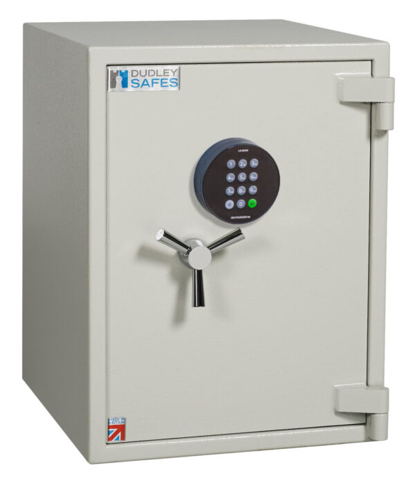 The Dudley Europa Grade 0 size 3e is a security safe for commercial use. Its heavy duty and comes with a durable electronic code lock.