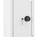 The De Raat Prisma Grade 3 size 4e is a euro grade 3 security safe , office safe and commercial safe with electronic code lock.