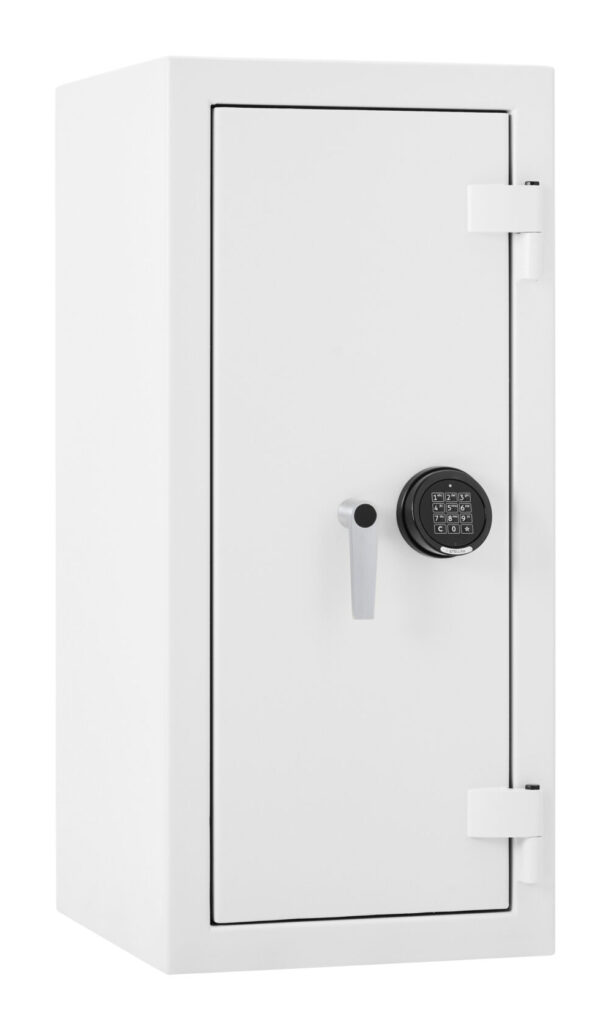 The De Raat Prisma Grade 3 size 4e is a euro grade 3 security safe , office safe and commercial safe with electronic code lock.