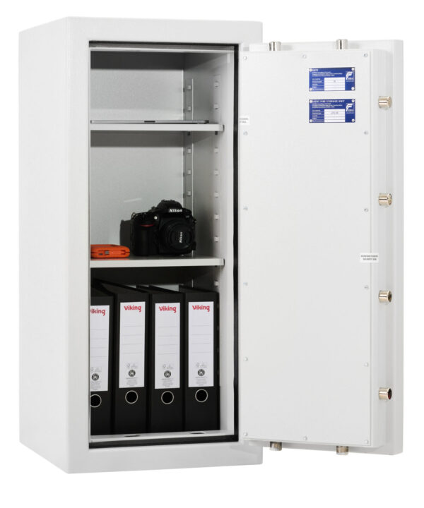 The De raat Prisma Grade 3 size 4 comes with good storage potential in this euro grade 3 security safe for the home.