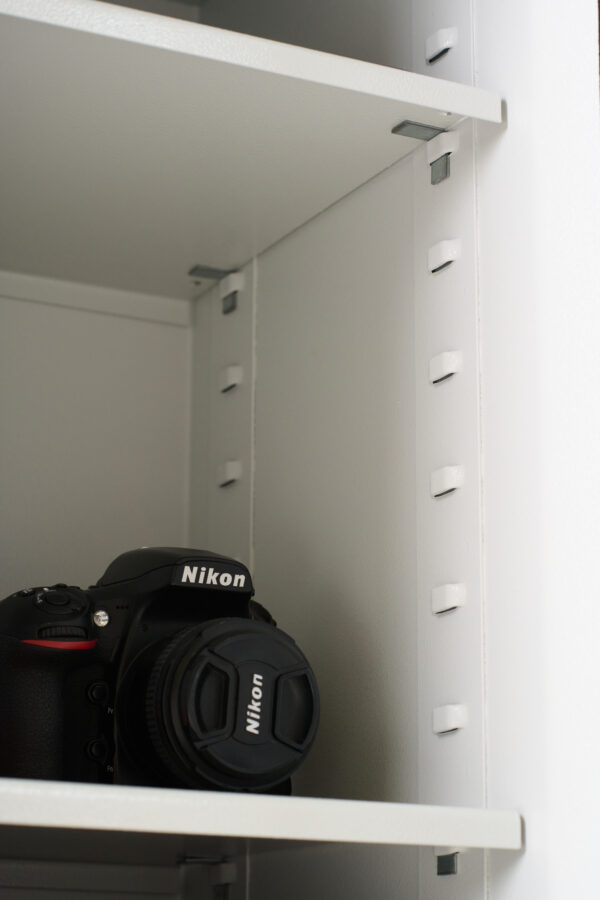 De Raat Prisma Shelf ladder rack for ease of setting shelves to your requirements.
