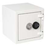 This De Raat Prisma Grade 0 size 1e isa £6000 cash rated security safe for the home or office safe with electronic code lock.